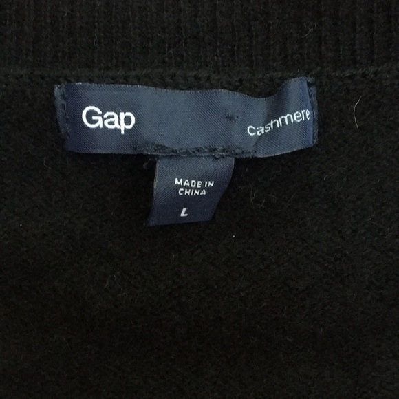 BLACK CASHMERE SWEATER - Picture 2 of 2